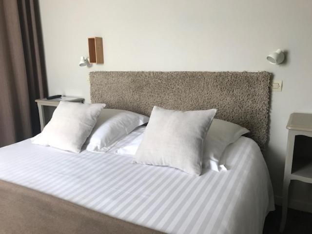 ארס Hotel La Petite Auberge מראה חיצוני תמונה